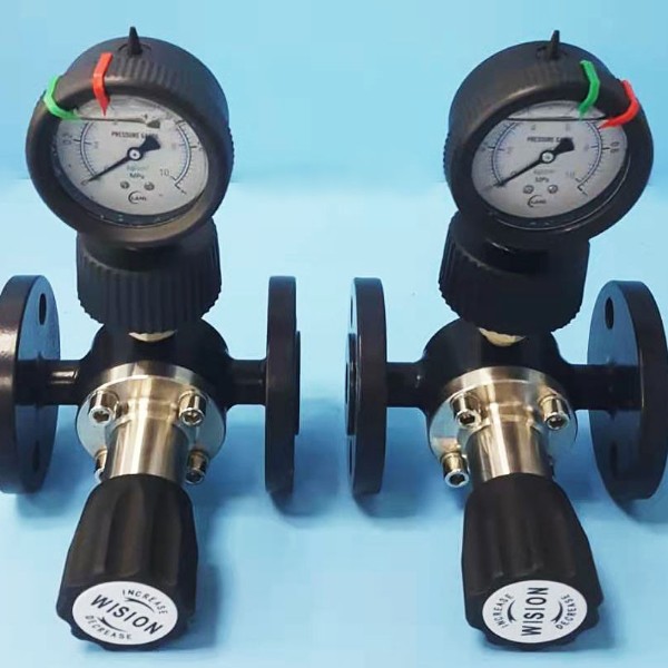 HTCBF衬氟草莓小视频禁止18岁出货啦